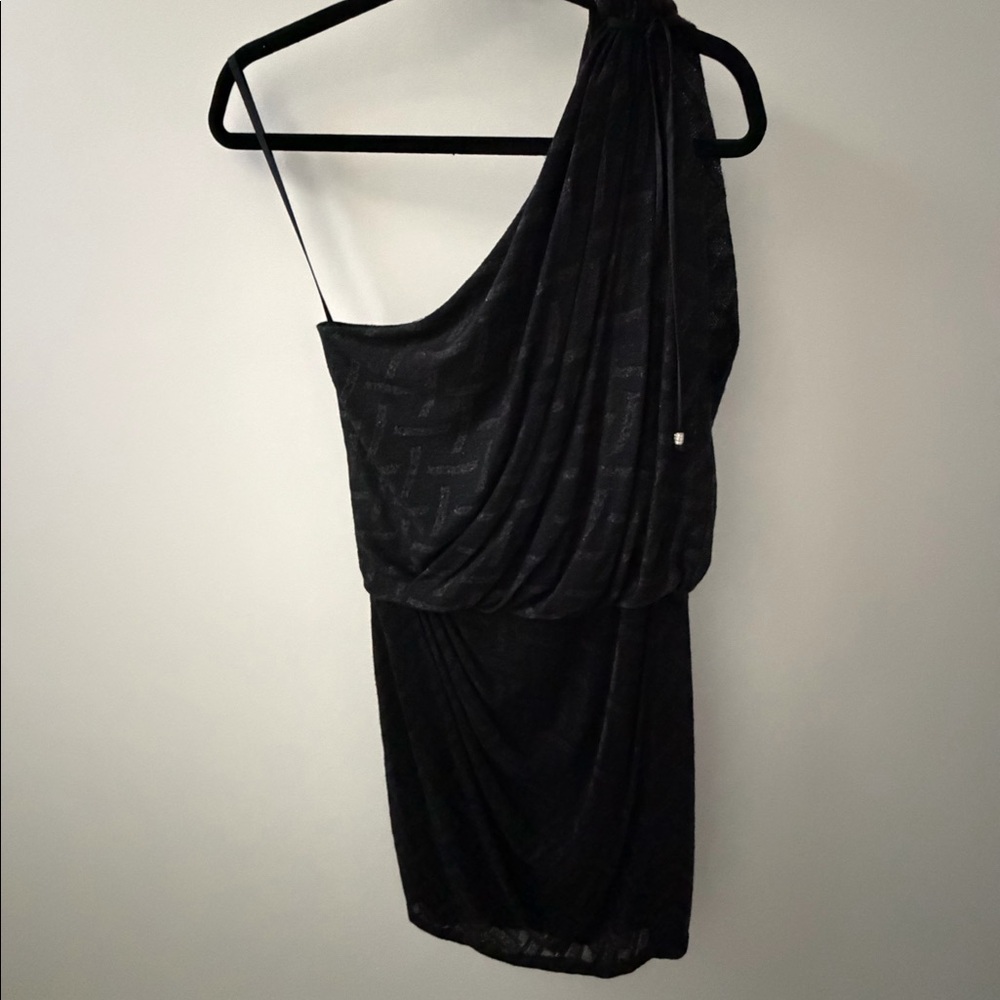 David Meister black one shoulder cocktail dress size 4